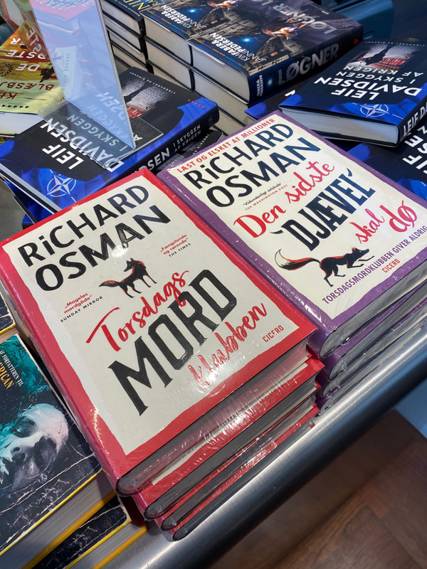 While on vacation, silent book club member Anne-Louise spotted Richard Osman’s Thursday Murder Mysteries in Danish, at the Copenhagen airport